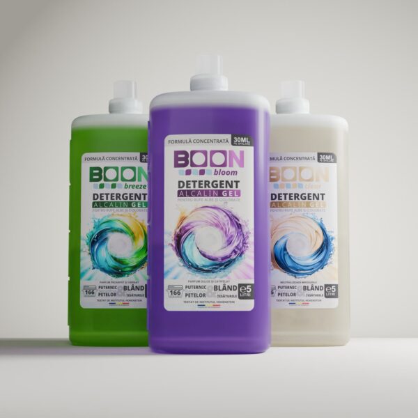 Discovery Box BOON cu trei sticle de detergent lichid de 5L: Bloom, Breeze și Clear, așezate una lângă alta